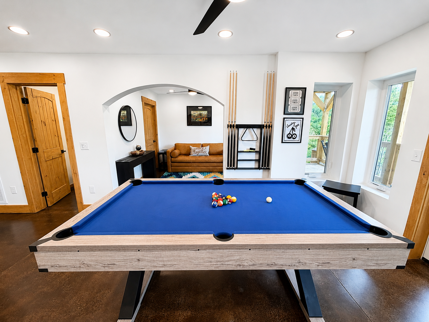 The Smoky Reserve — Game Room