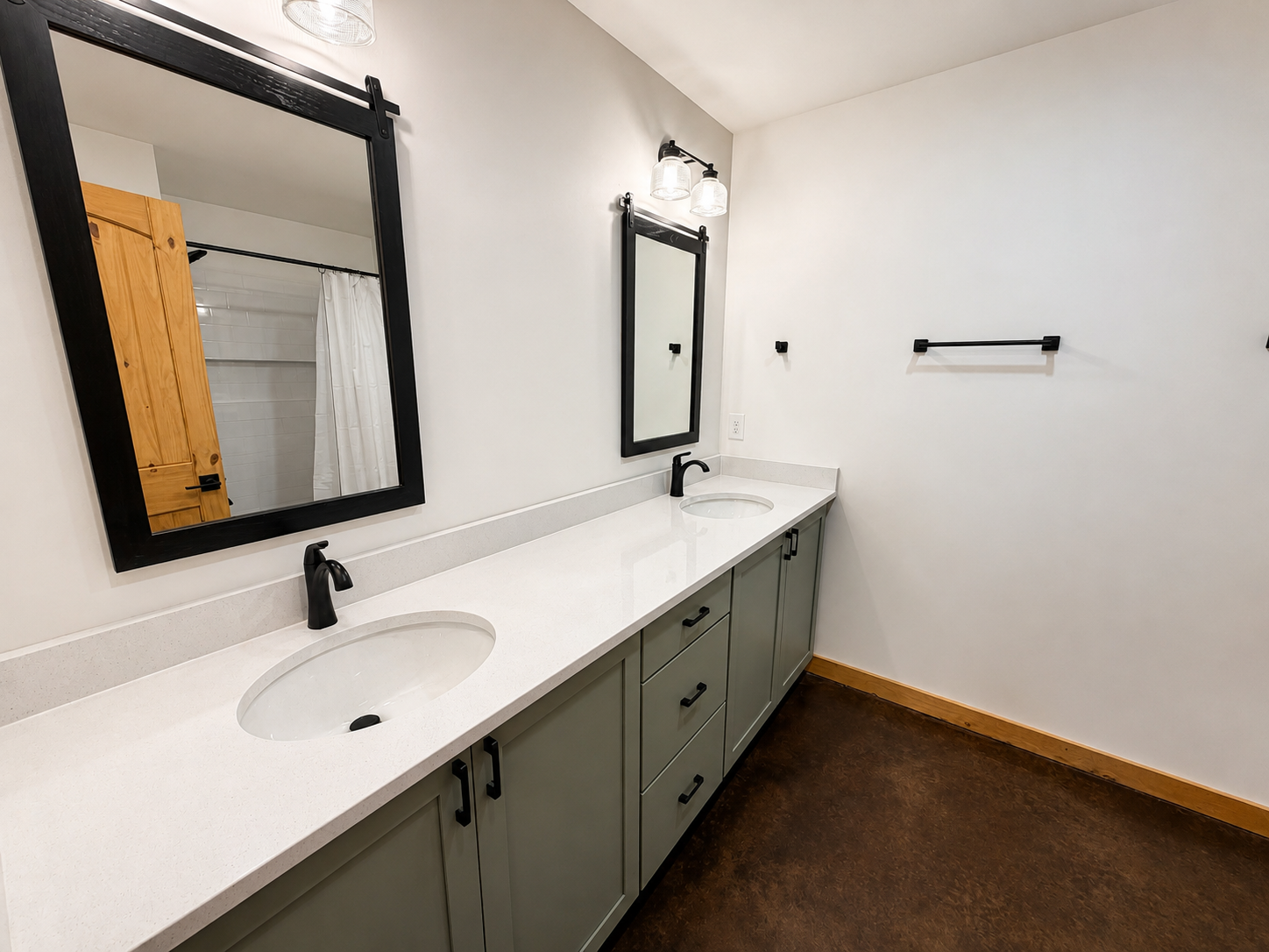 The Smoky Reserve — Guest Bath