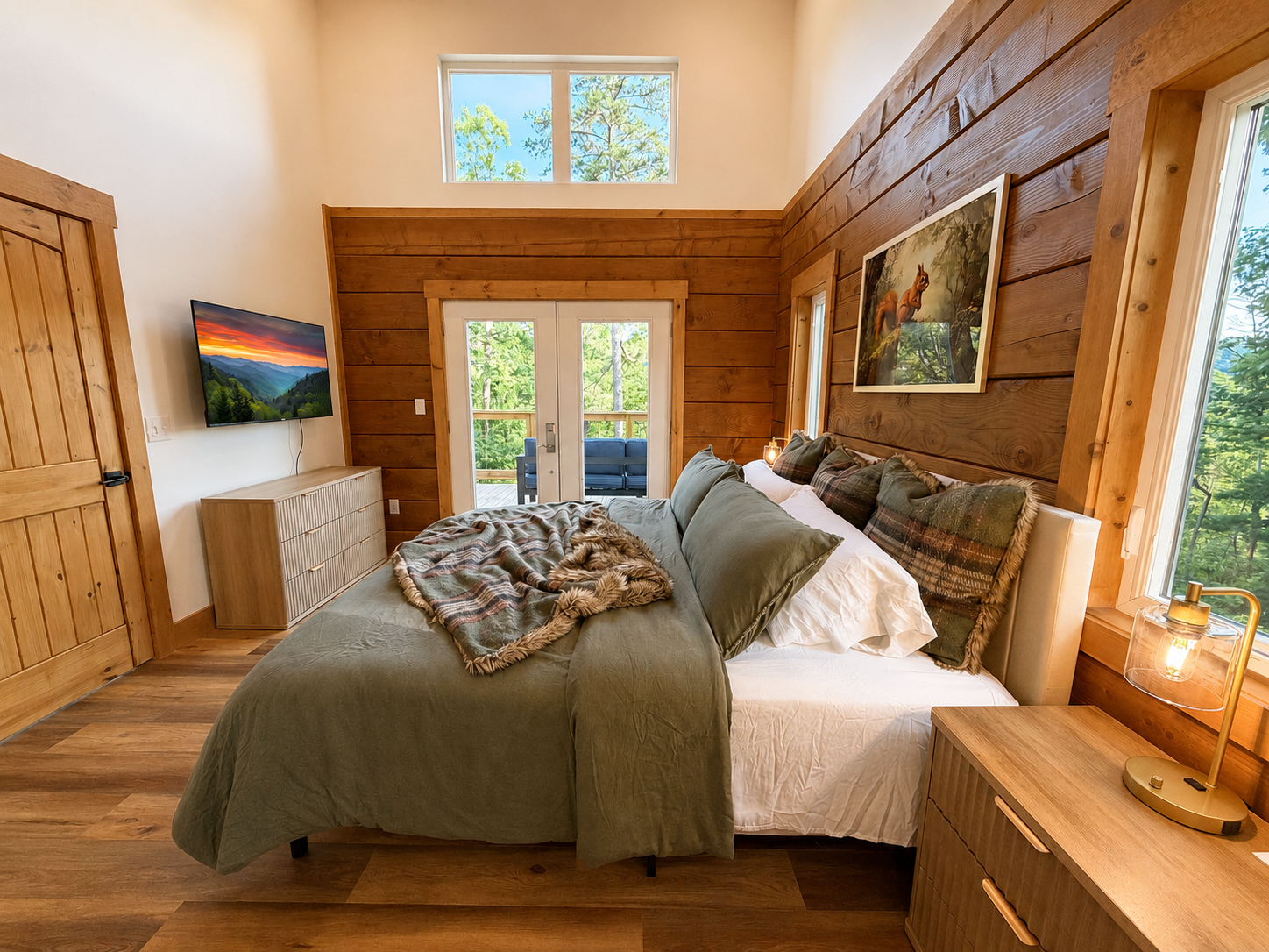 The Smoky Reserve — Primary Bedroom