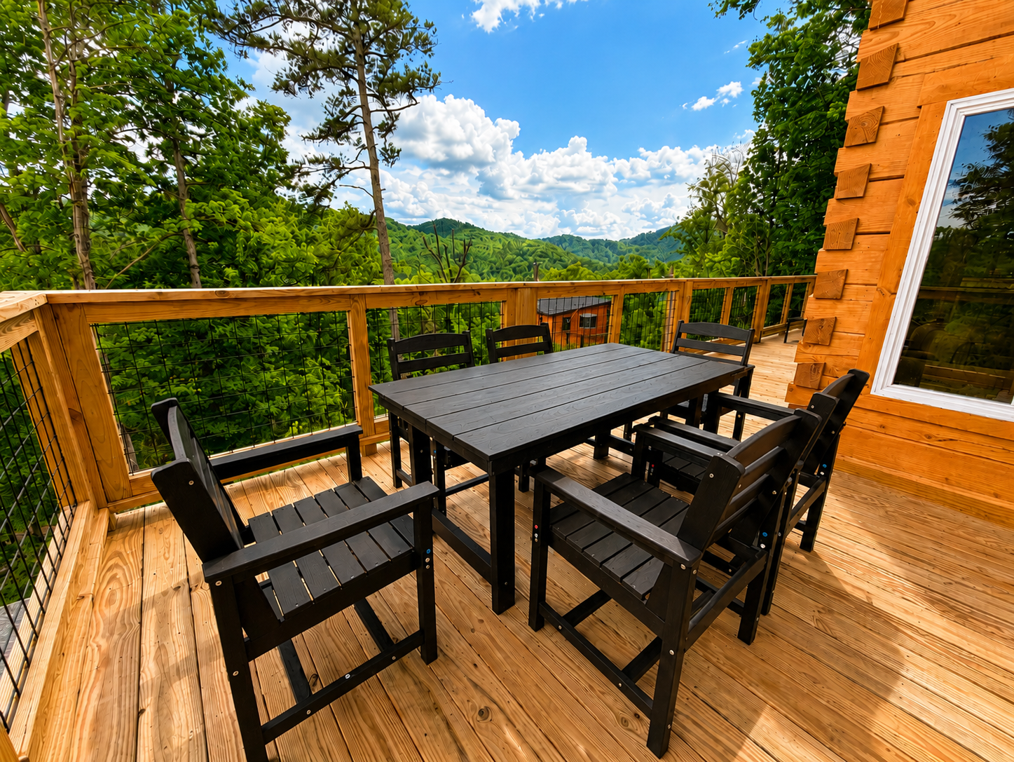 The Smoky Reserve — Outdoor Dining